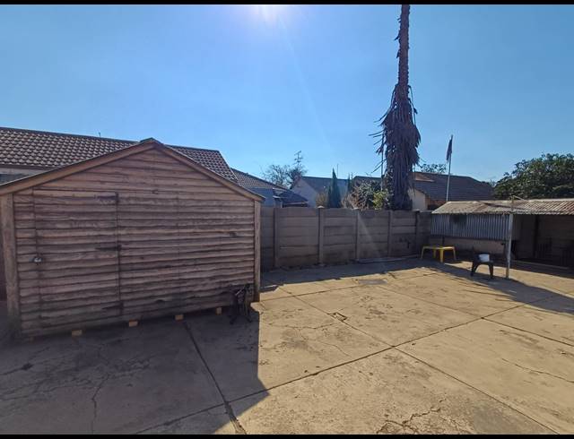 3 BEDROOM HOUSE FOR SALE IN VANDERBIJLPARK CE 5